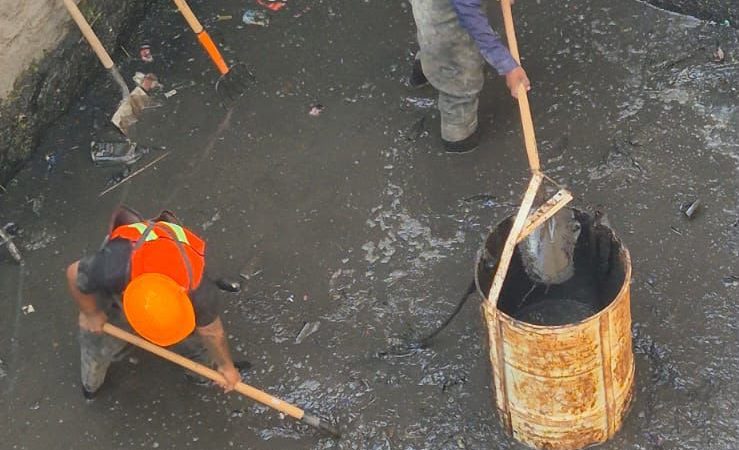 Interapas inicia limpieza del cárcamo pluvial en el puente Pemex