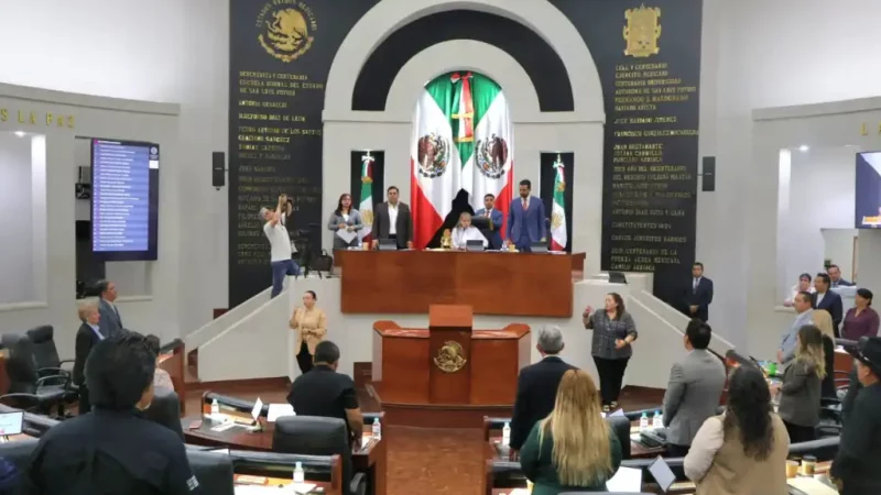 CONGRESO DE SAN LUIS POTOSÍ APRUEBA REFORMA PARA REDUCIR LAS PRECAMPAÑAS A 20 DÍAS
