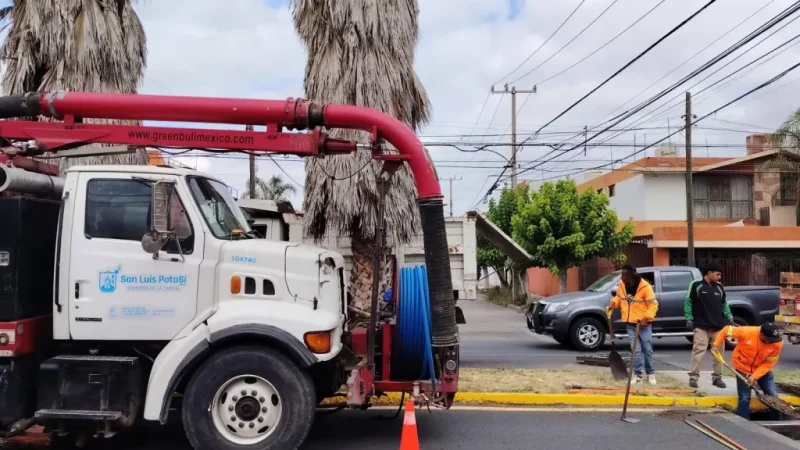Coadyuva la Dirección de Agua de la Capital en acciones preventivas para evitar inundaciones