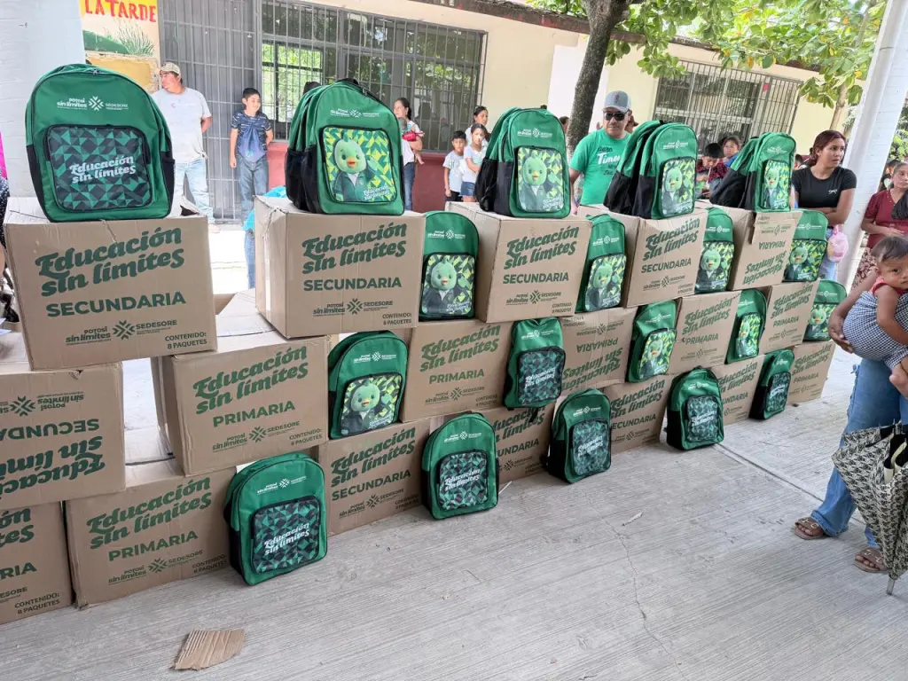 CASI LISTA LA ENTREGA DE ÚTILES ESCOLARES EN LOS 59 MUNICIPIOS