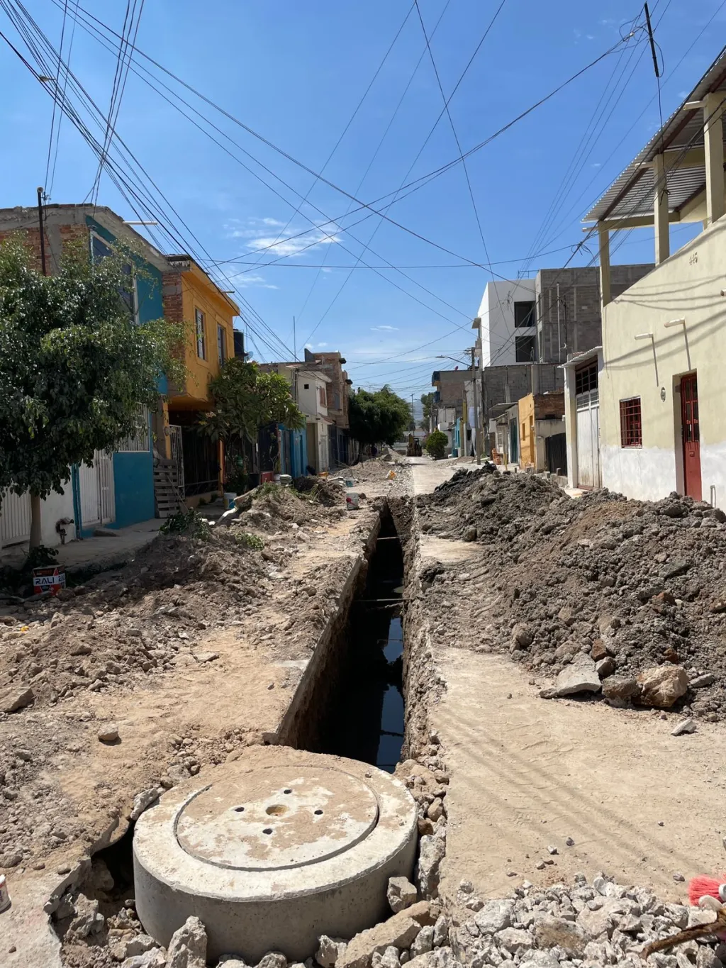 Programa de rehabilitación de drenajes alcanza barrios tradicionales