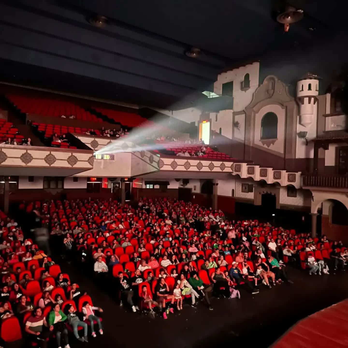 EL TERROR Y LA SUPERVIVENCIA TOMAN CINETECA ALAMEDA