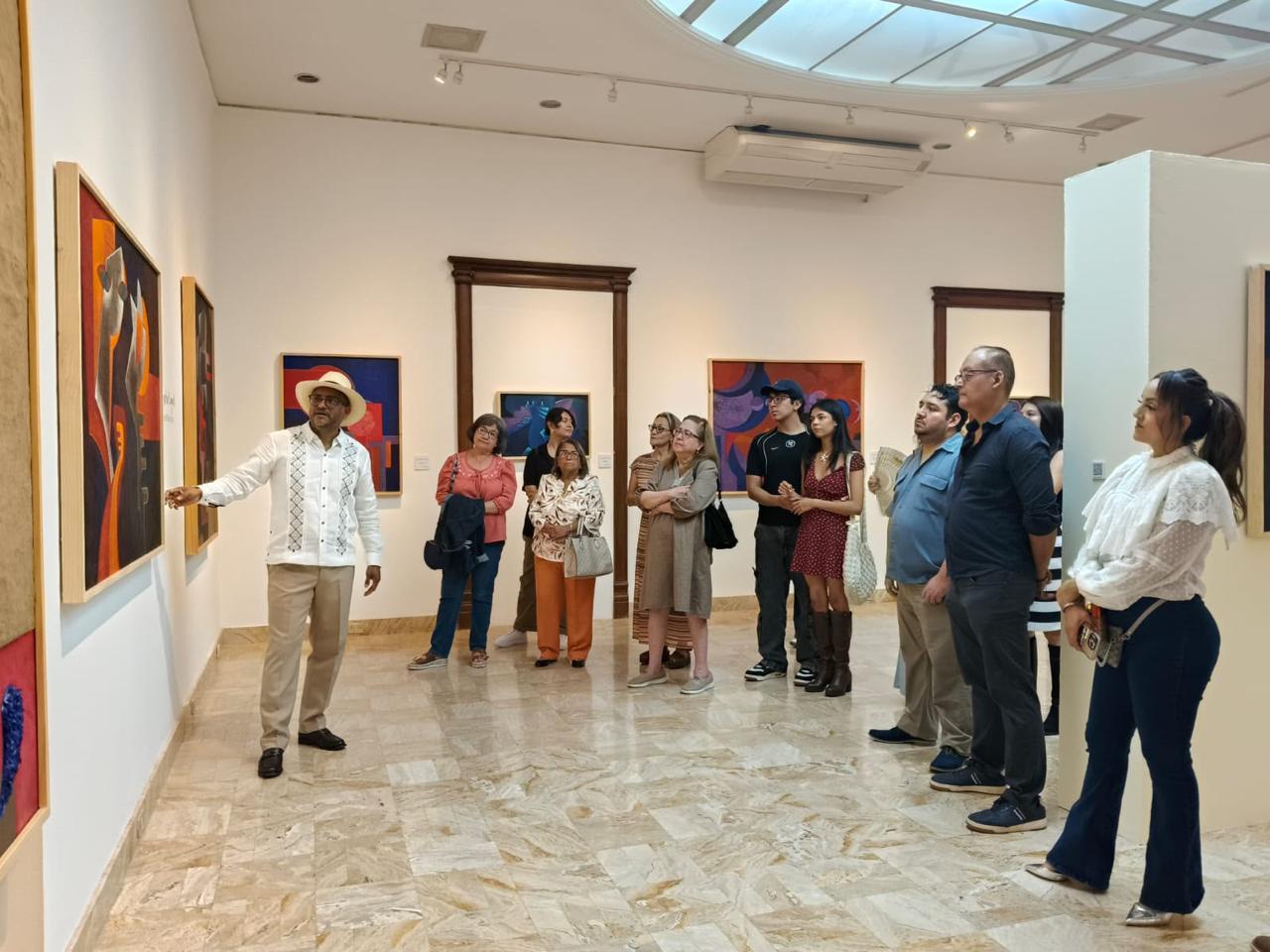 DESPIDEN EXPOSICIÓN DE XIL MADRID LOYDE CON RECORRIDO GUIADO EN EL COSSÍO