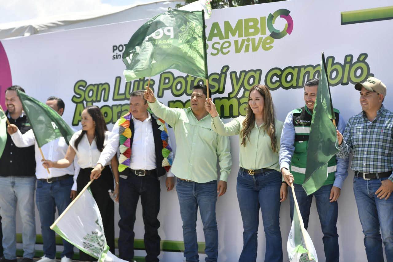 CON EL GOBERNADOR RICARDO GALLARDO SIGUE EL CAMBIO EN EL MUNICIPIO DE MOCTEZUMA