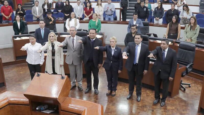 EN SESIÓN EXTRAORDINARIA, SE ELIGE A LAS Y LOS INTEGRANTES DE LA DIRECTIVA, PARA EL PRIMER Y SEGUNDO PERIODO ORDINARIO DE SESIONES, DEL TERCER AÑO DE EJERCICIO CONSTITUCIONAL.
