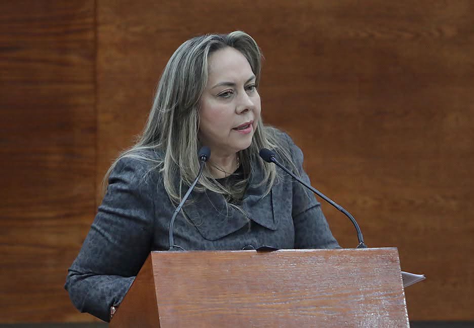 LA DIP. SARA ROCHA MEDINA PRESENTÓ INICIATIVA DE REFORMA PARA FORTALECER EL MARCO JURÍDICO EN MATERIA DE IGUALDAD SUSTANTIVA, INCORPORANDO LOS CONCEPTOS DE IGUALDAD SALARIAL Y BRECHA SALARIAL DE GÉNERO.
