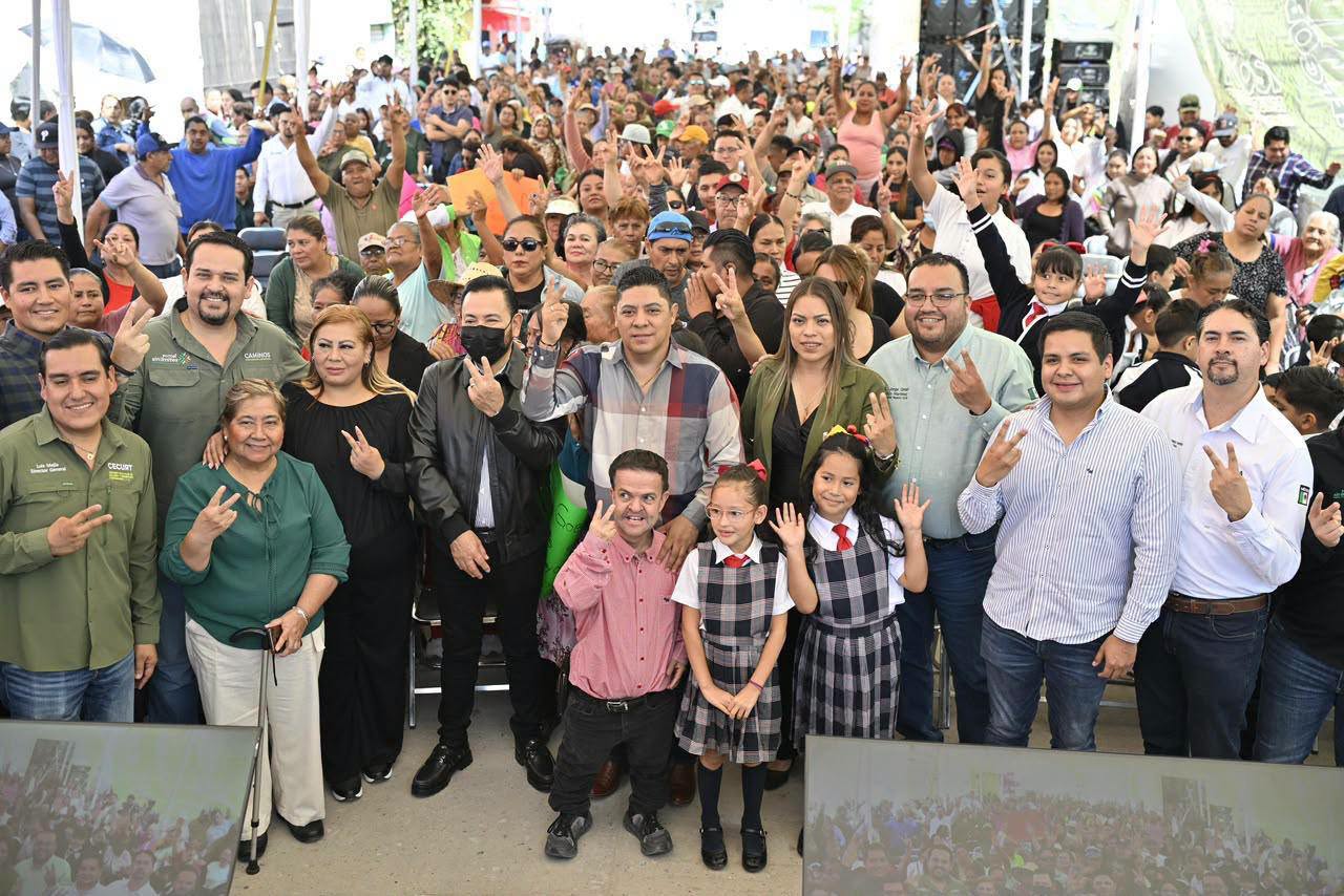 RICARDO GALLARDO ENCHULA COLONIA MÁRTIRES DE LA REVOLUCIÓN CON MEJORES CALLES Y SERVICIOS BÁSICOS