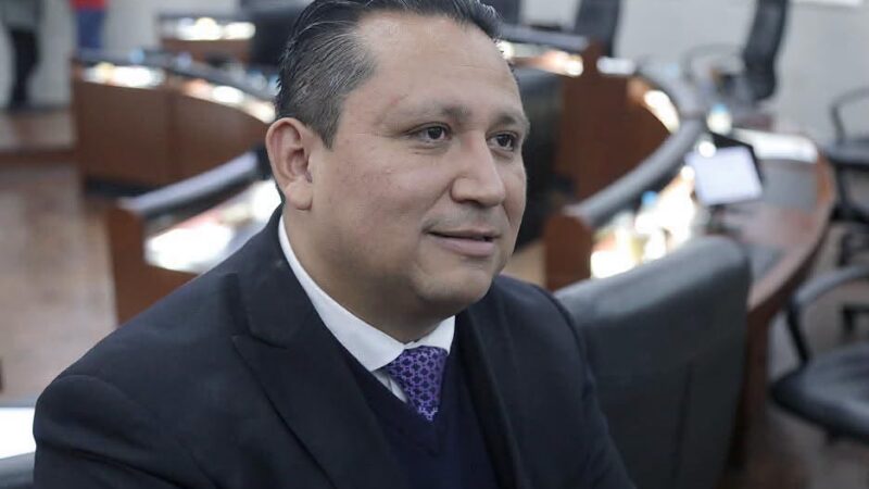 TRAS ASUMIR LA DIRECTIVA, EL DIP. LUIS FERNANDO GÁMEZ SE COMPROMETE A PRIORIZAR EL DIÁLOGO, LA PLURALIDAD, LA PRODUCTIVIDAD LEGISLATIVA Y UNA MAYOR PARTICIPACIÓN DE LA SOCIEDAD CIVIL.