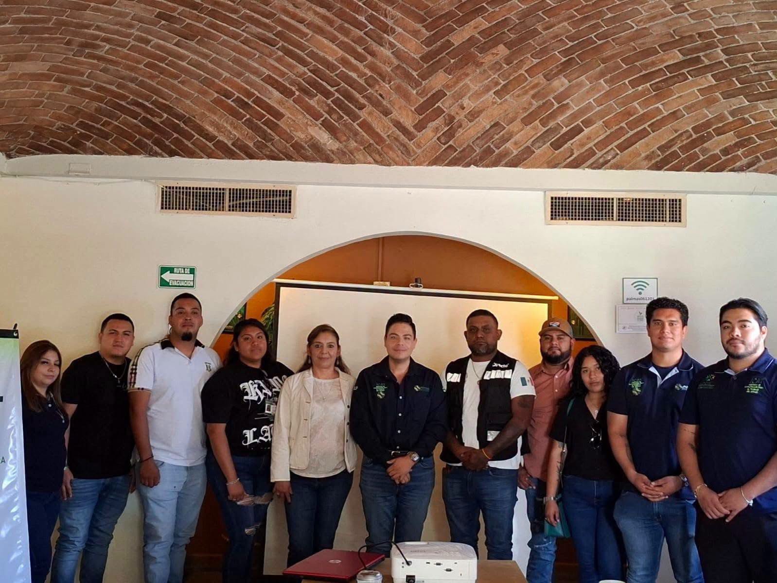 ICAT ACERCA CAPACITACIÓN LABORAL A CENTROS DE REHABILITACIÓN DEL ALTIPLANO