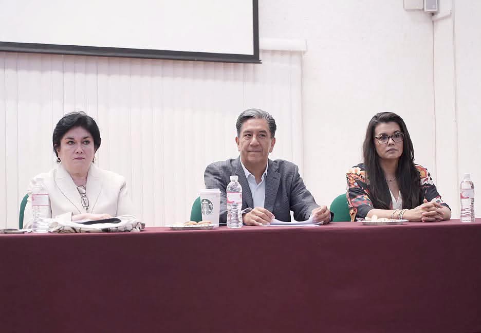 SE LLEVÓ A CABO EL FORO CIUDADANO “HABLEMOS DE TRANSPARENCIA Y SUS RETOS” CON LA PARTICIPACIÓN DEL DIP. MARCO ANTONIO GAMA BASARTE COMO PONENTE.