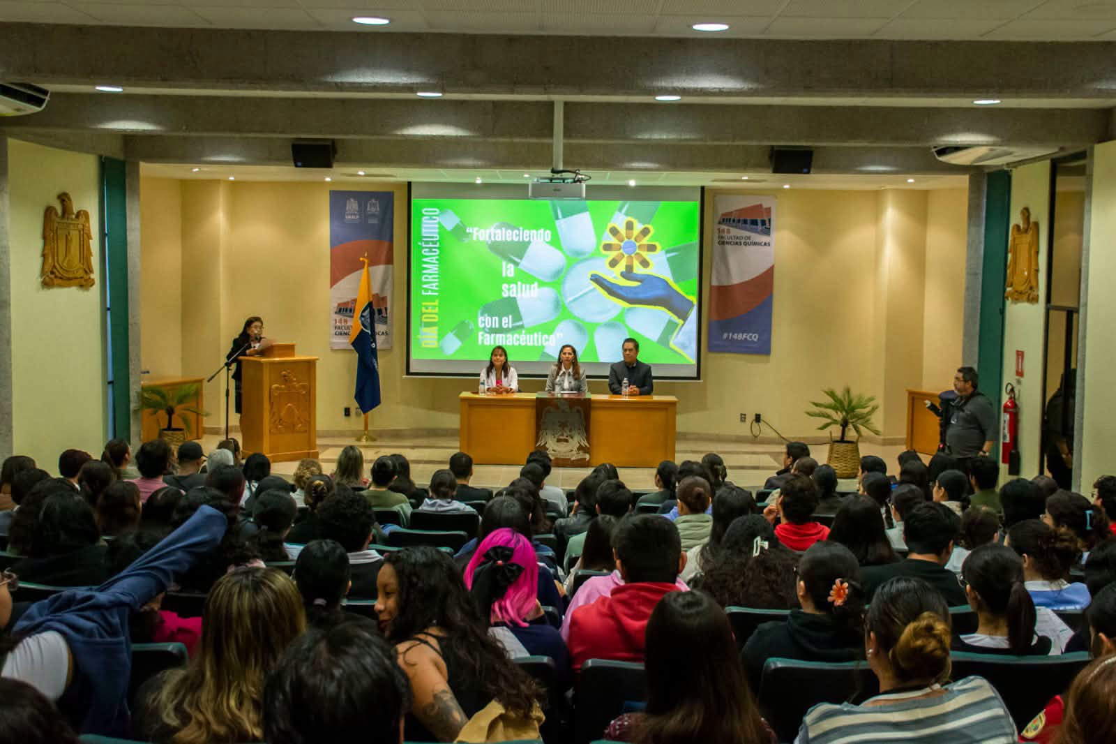 Farmacéuticos, pieza clave en la prevención y atención de la salud: UASLP.
