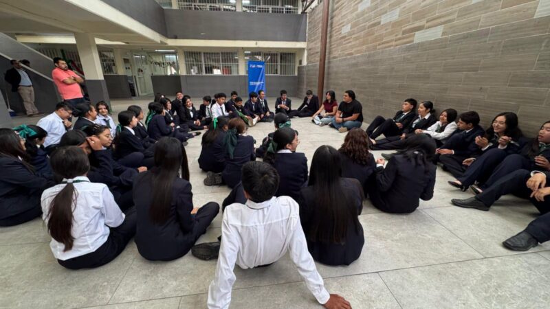 LLEVA EL GOBIERNO DE LA CAPITAL CICLO DE CONFERENCIAS «EN LA CIMA DEL EVEREST» A JÓVENES POTOSINOS EN EL MARCO DEL MES AMARILLO