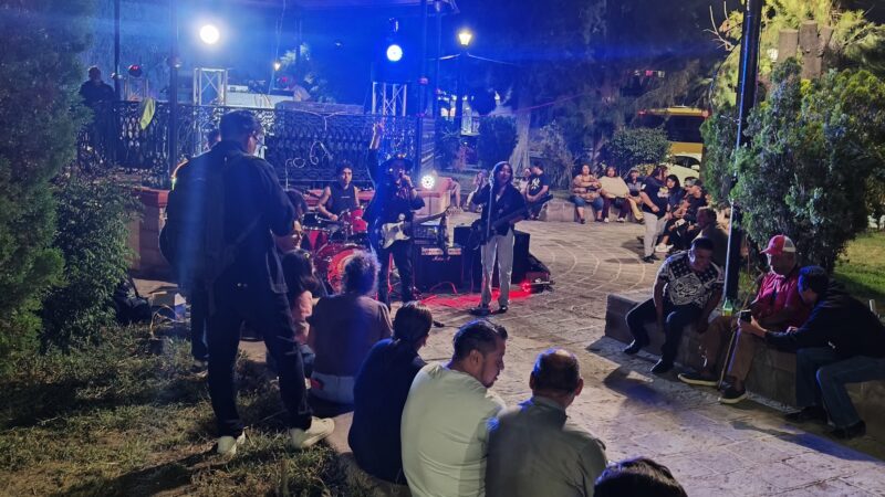 VIERNES CULTURAL LLEVA MÚSICA Y BAILE AL BARRIO DE SANTIAGO