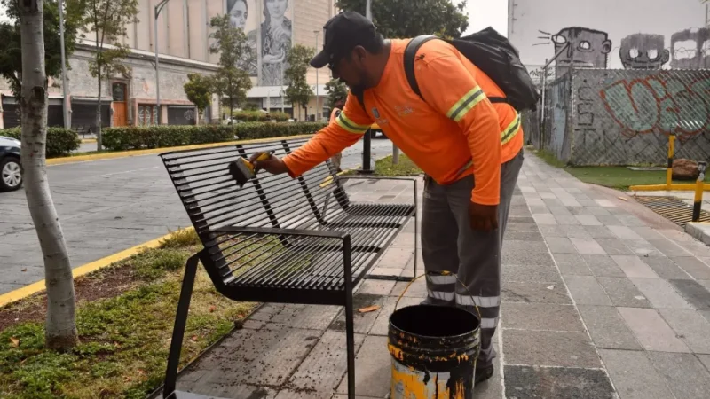 Gobierno de la Capital mejora imagen urbana en avenida Venustiano Carranza