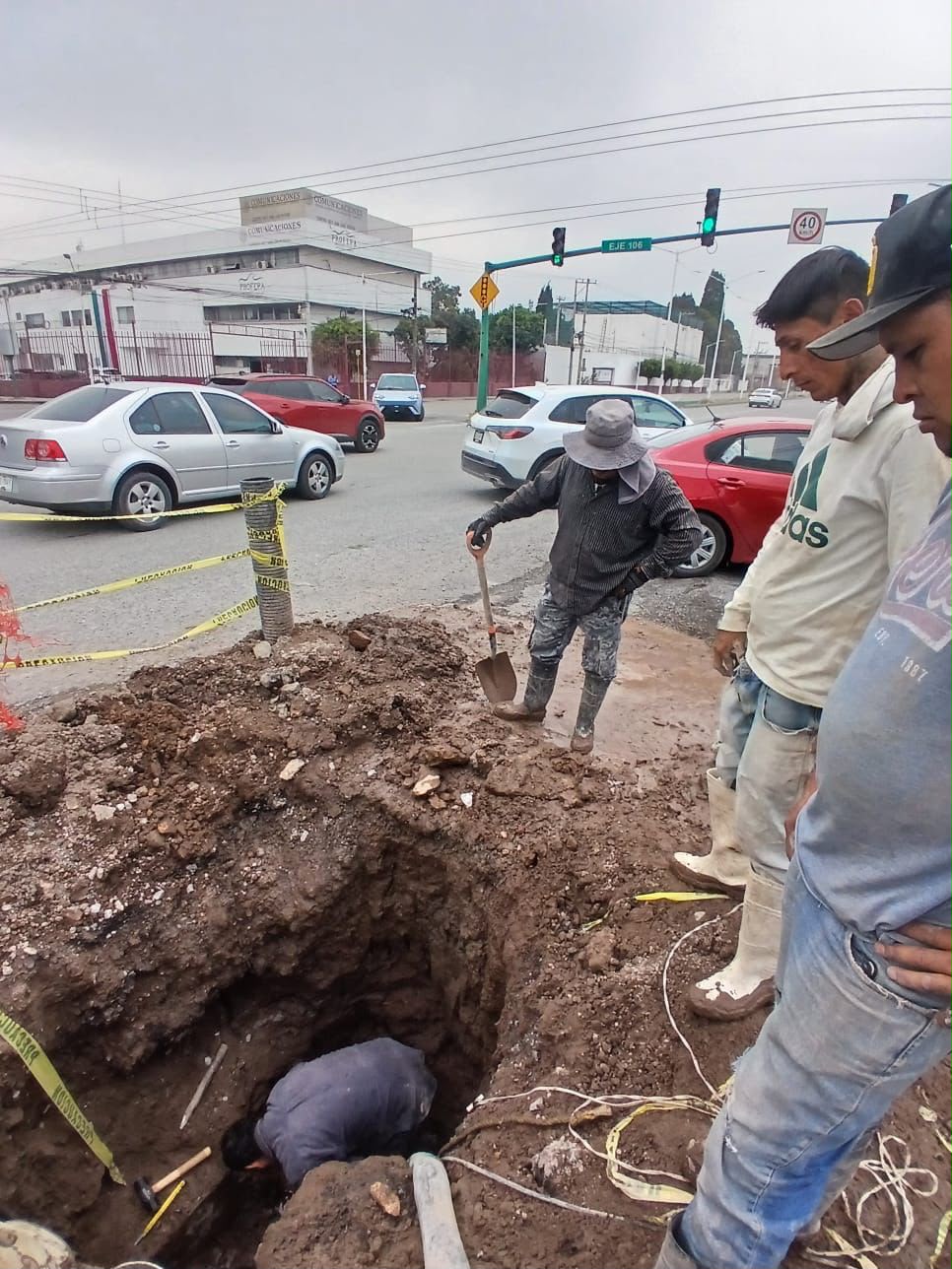 Con reparación de fuga, Interapas evita desperdicio de agua en Eje 118