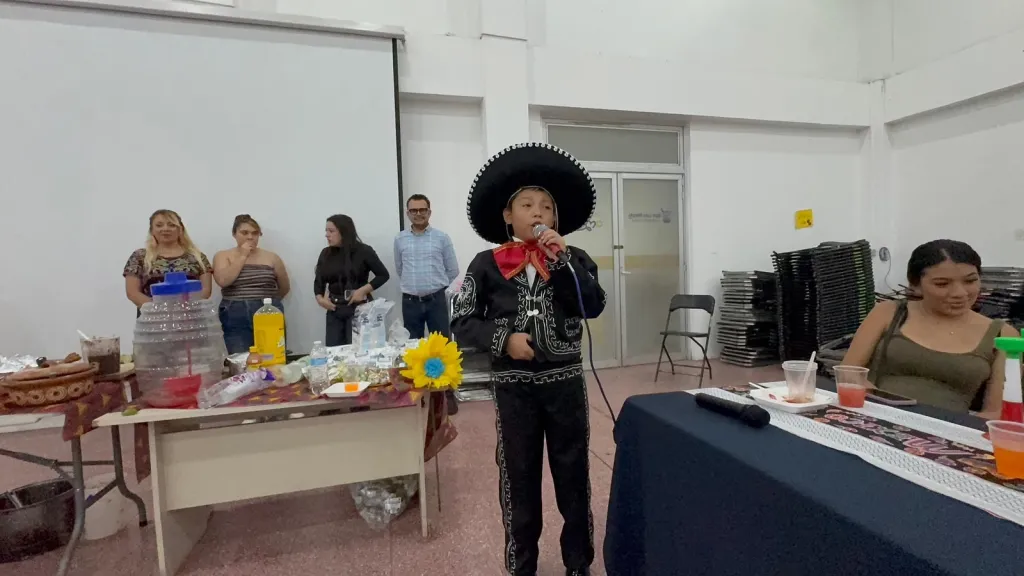 Celebra el Escuadrón de Bienestar Infantil festival patrio en Unidad Administrativa Municipal con la participación de la niñez de la capital