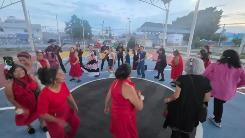 Festeja Gobierno de la Capìtal las tradiciones patrias con una emotiva celebración del «Grito de Independencia» en el CDA Simón Díaz