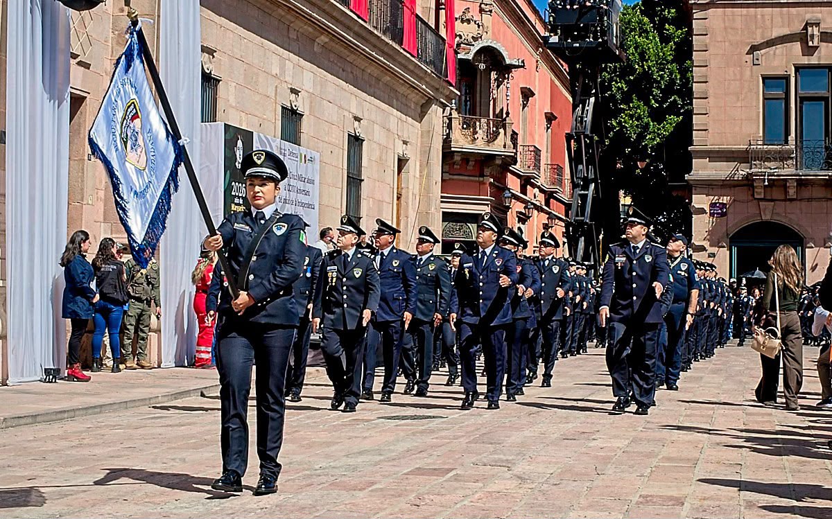 Policía de la Capital refrenda vocación de servicio en Desfile Cívico Militar