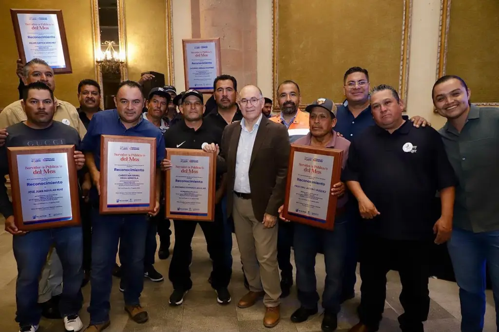El Gobierno de Enrique Galindo reconoce y mejora las condiciones laborales del Ayuntamiento