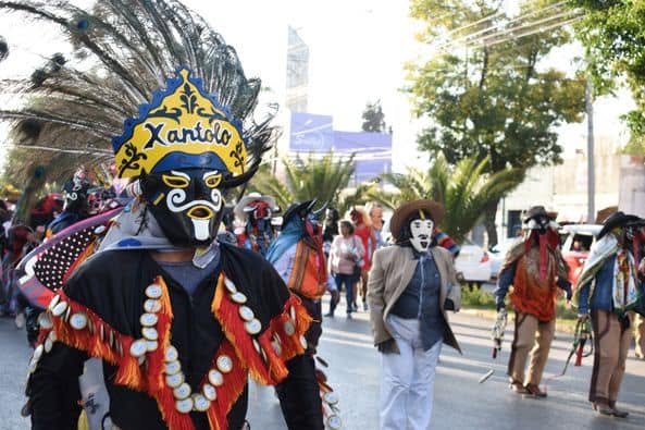 DESFILE MONUMENTAL DE XANTOLO RECORRERÁ LA AVENIDA CARRANZA HASTA EL CENTRO HISTÓRICO