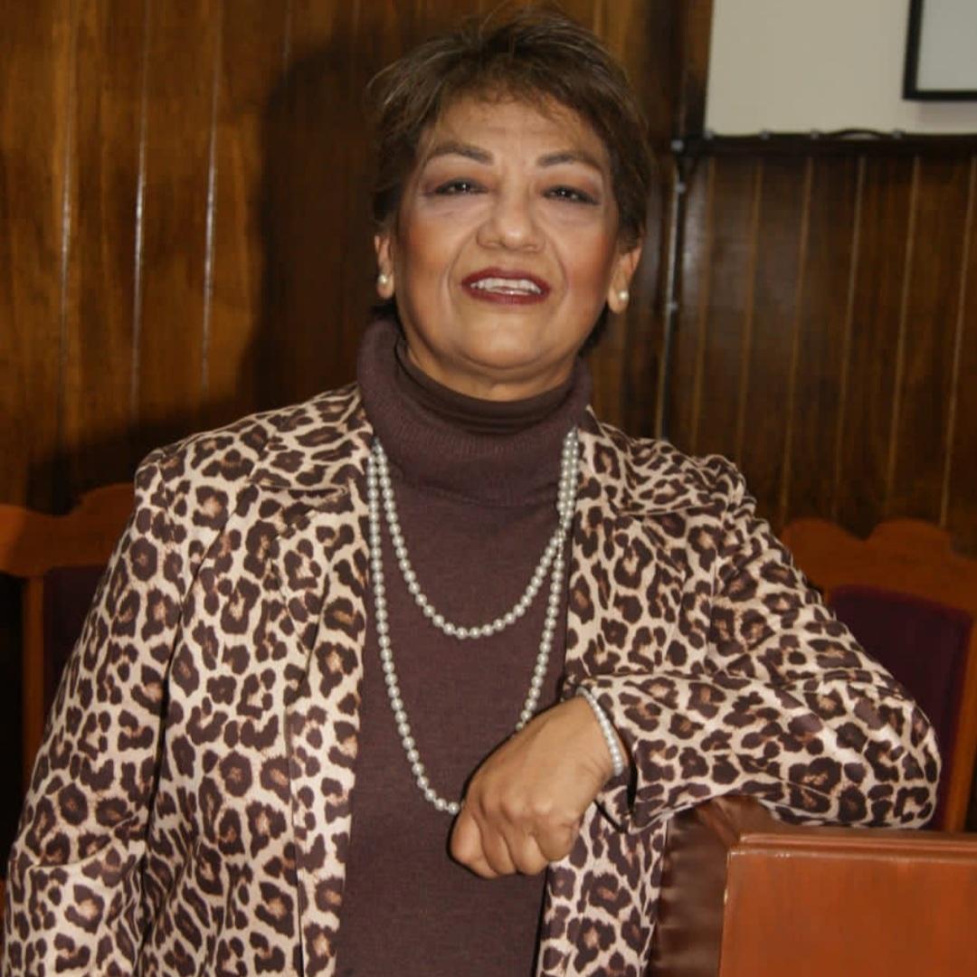 PRESENTARÁ EL POEMARIO “ESPACIOS EN EL TIEMPO” DE SILVIA REYNA EN EL OTHONIANO