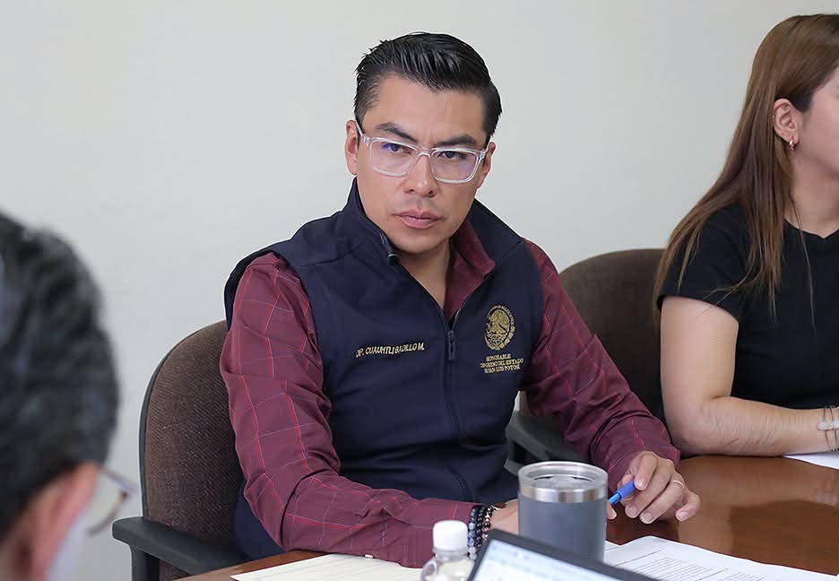 SLP PODRÍA SER SEDE DE UN FORO REGIONAL DE LA SECRETARÍA DE EDUCACIÓN FEDERAL SOBRE REGULACIÓN DE USO DE DISPOSITIVOS DIGITALES EN LAS ESCUELAS.