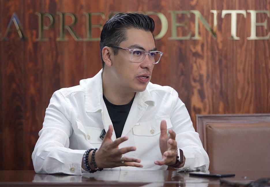 SECRETARIO DE EDUCACIÓN MARIO DELGADO ENCABEZARÁ EN SLP EL PRIMER FORO ESTATAL SOBRE LA REGULACIÓN DEL USO DE CELULARES, POR GESTIONES DEL DIP. CUAUHTLI BADILLO MORENO.