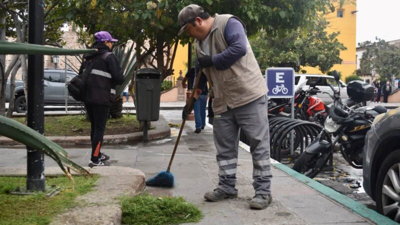 Gobierno Municipal realiza limpieza y mantenimiento integral a Plaza de Aranzazú