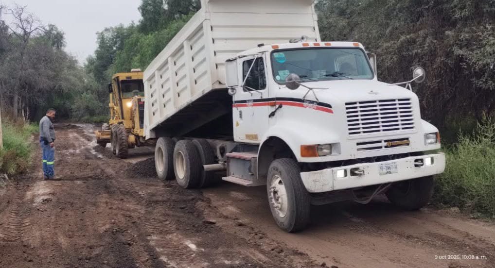 Atiende Gobierno Municipal demanda vecinal con obras de pavimentación y bacheo en Piquito de Oro