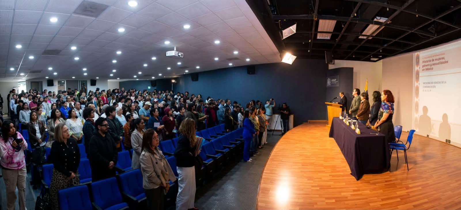 Coloquio internacional reúne, en la FCC UASLP, voces académicas para analizar desigualdades y estudios de género.
