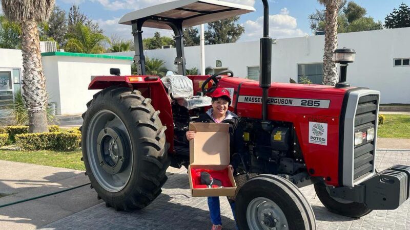 GOBIERNO DEL ESTADO APOYARÁ AL CAMPO POTOSINO CON 90 TRACTORES AGRÍCOLAS.