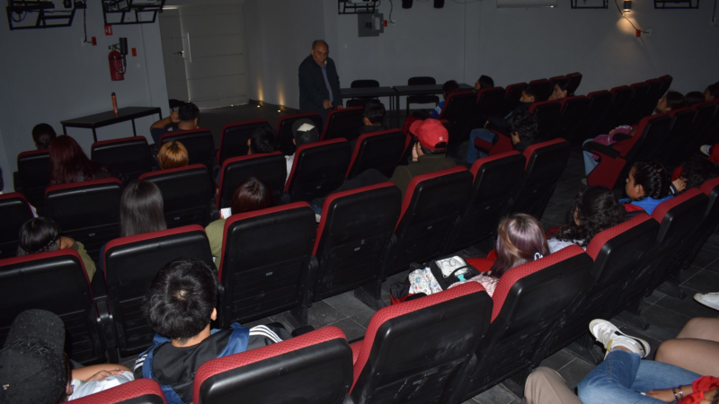 MUSEO EL METEORITO ACERCA LA FÍSICA A JÓVENES DE NIVEL MEDIO SUPERIOR