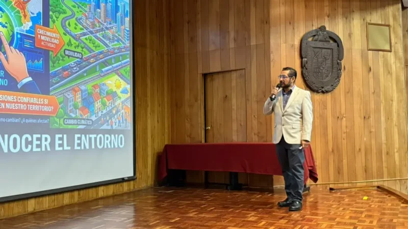 Inteligencia artificial transforma el análisis geográfico para la toma de decisiones, afirma investigador de la UASLP