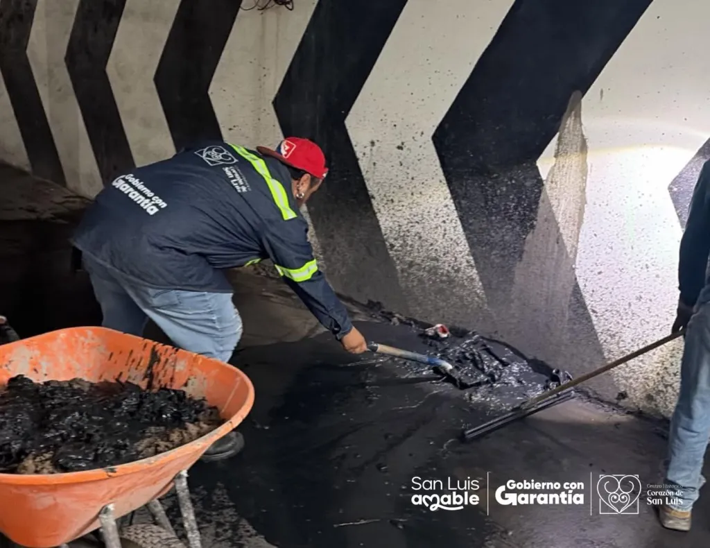 Gobierno de la Capital refuerza la limpieza en el estacionamiento del Mercado República